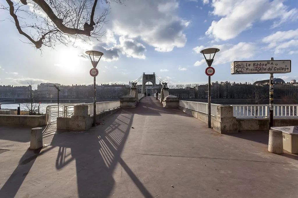 Like Home - Corneille Lyon 0*,  France