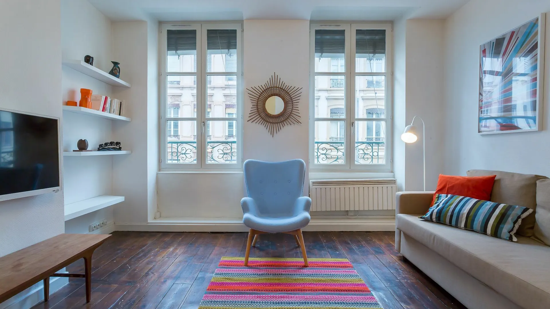 Apartment Like Home - Corneille Lyon